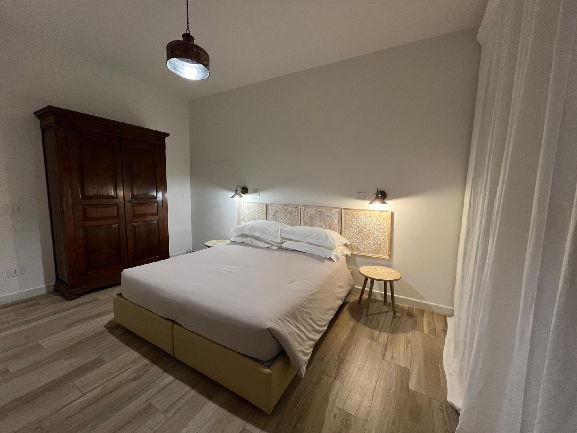 Bellhome 1 - Elegante Appartamento Nel Centro Di Bari Kültér fotó